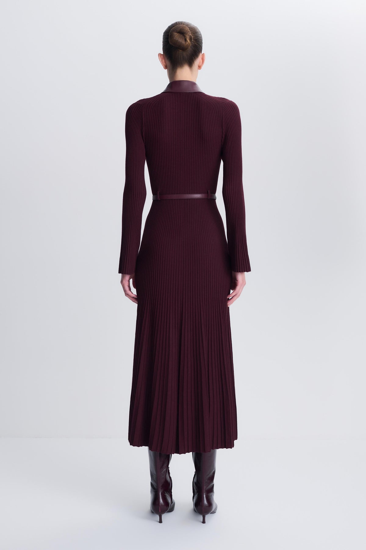 Ismelle Collared Knit Midi Dress