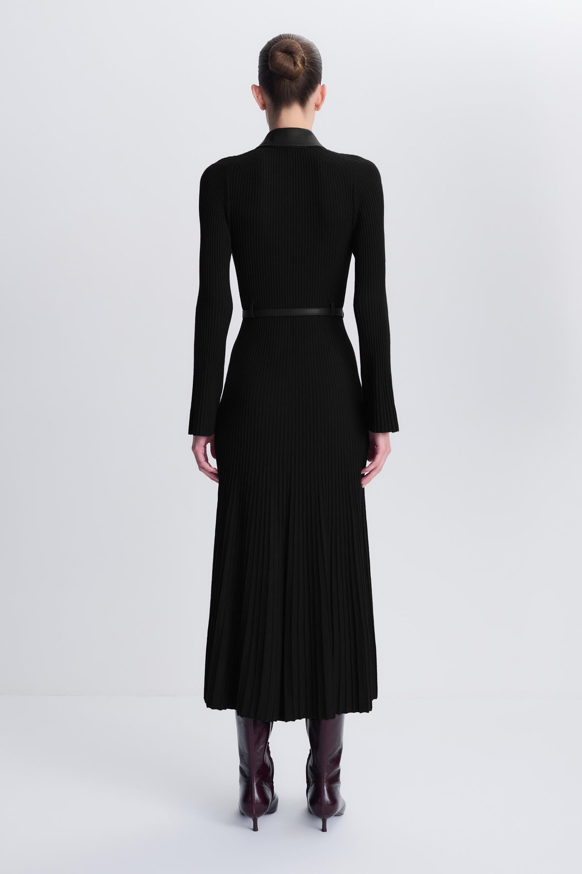 Ismelle Collared Knit Midi Dress