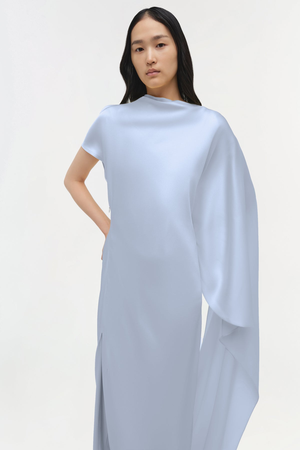 Ora Gown