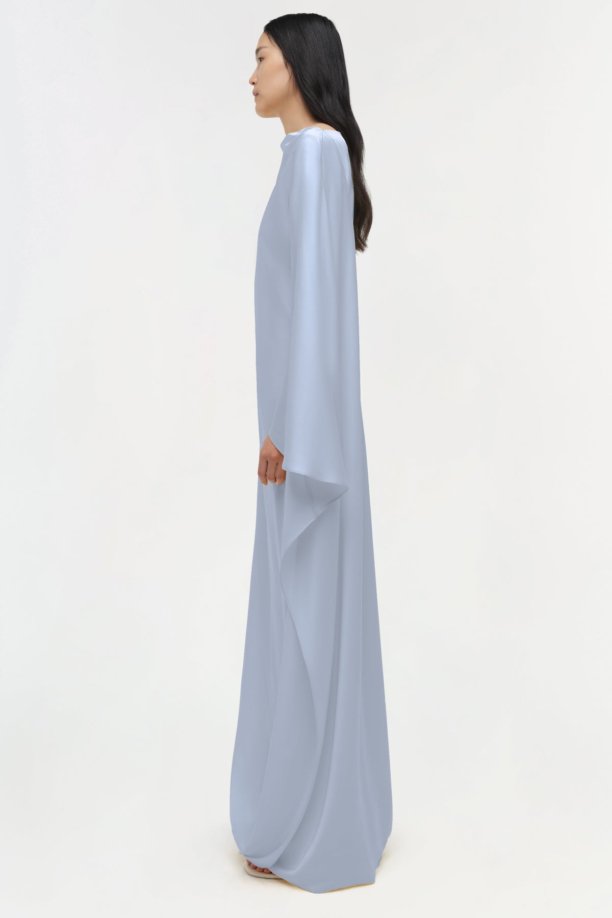 Ora Gown