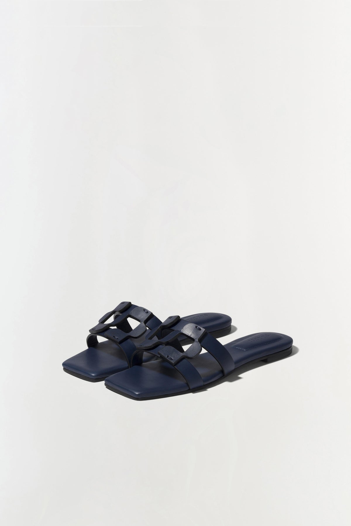Simkhai Monogram Slide