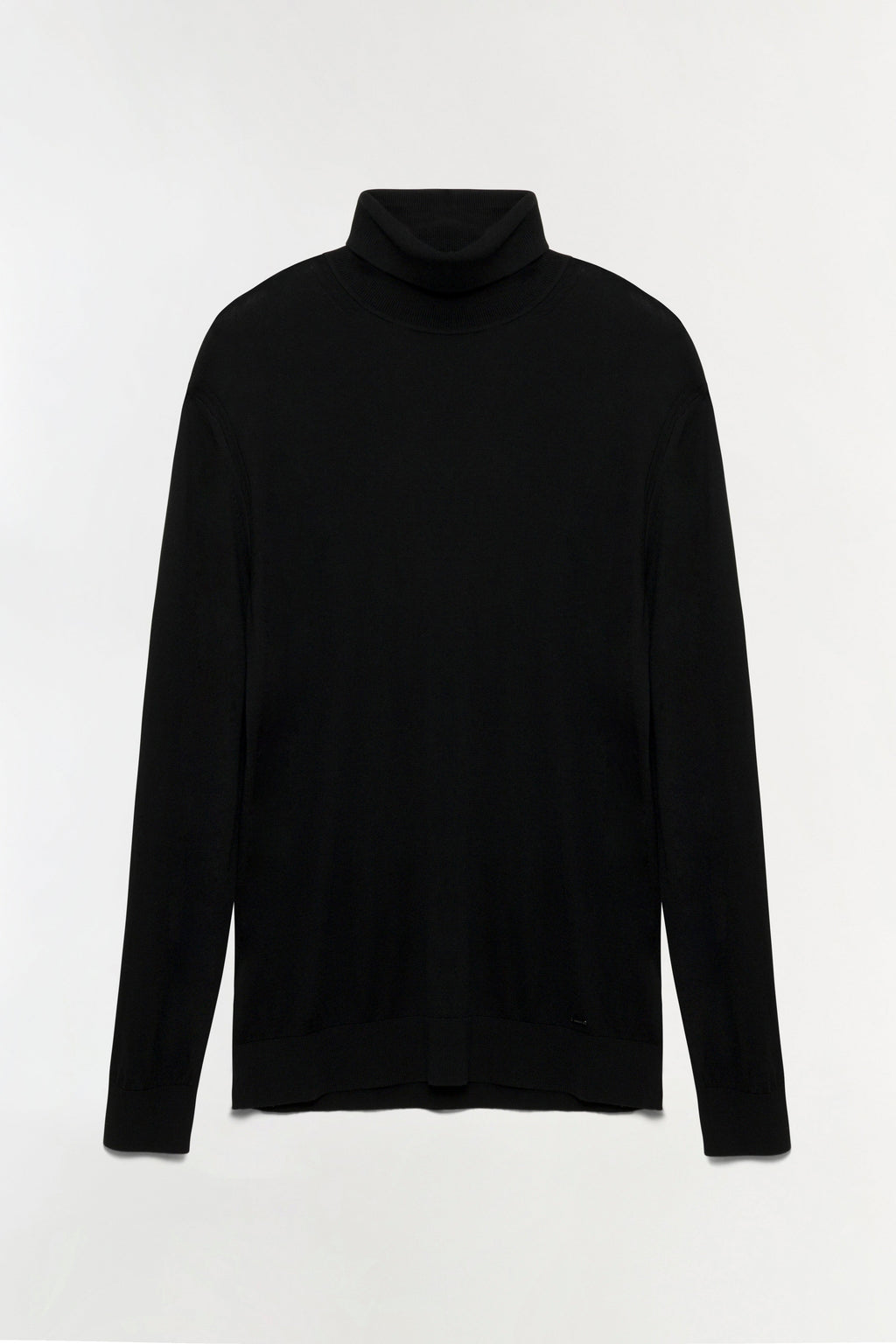 Yishai Turtleneck